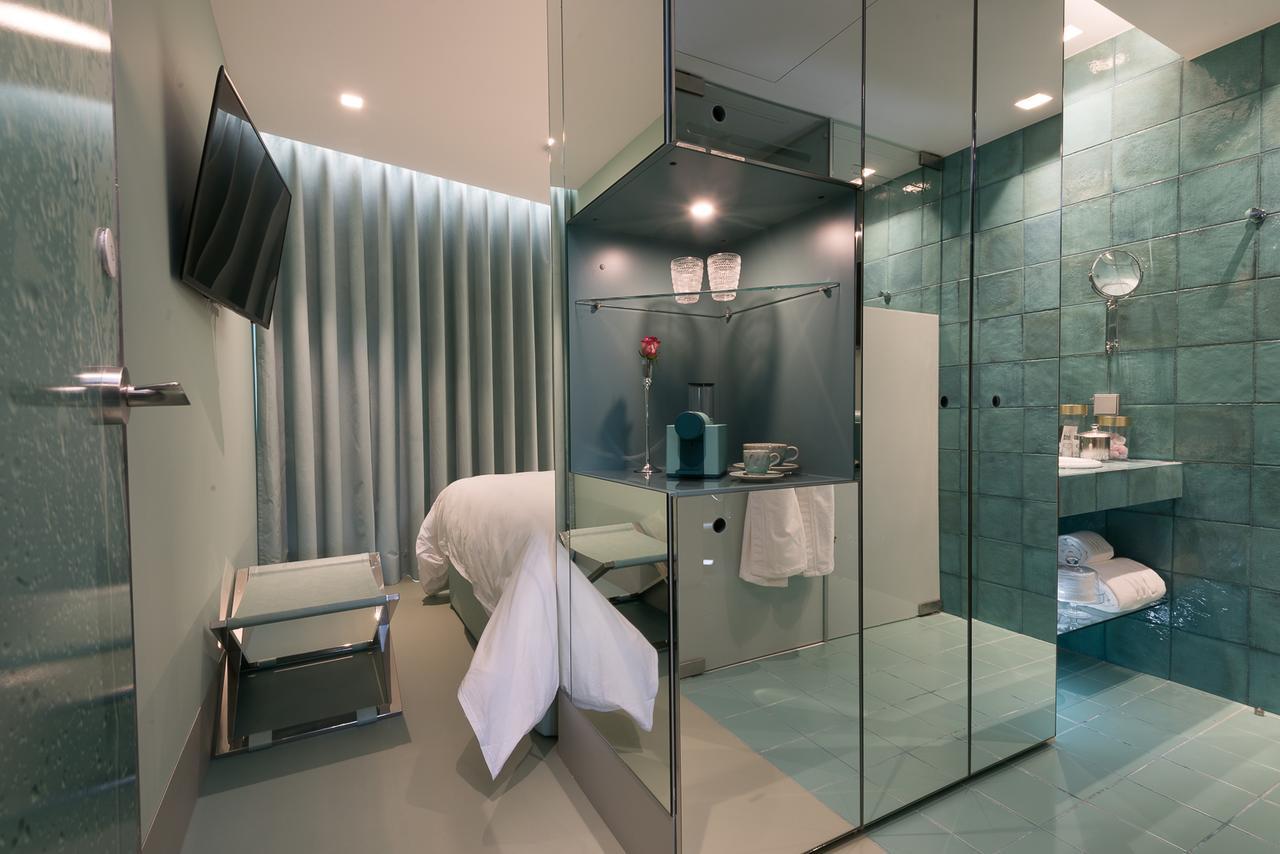 Wc By The Beautique