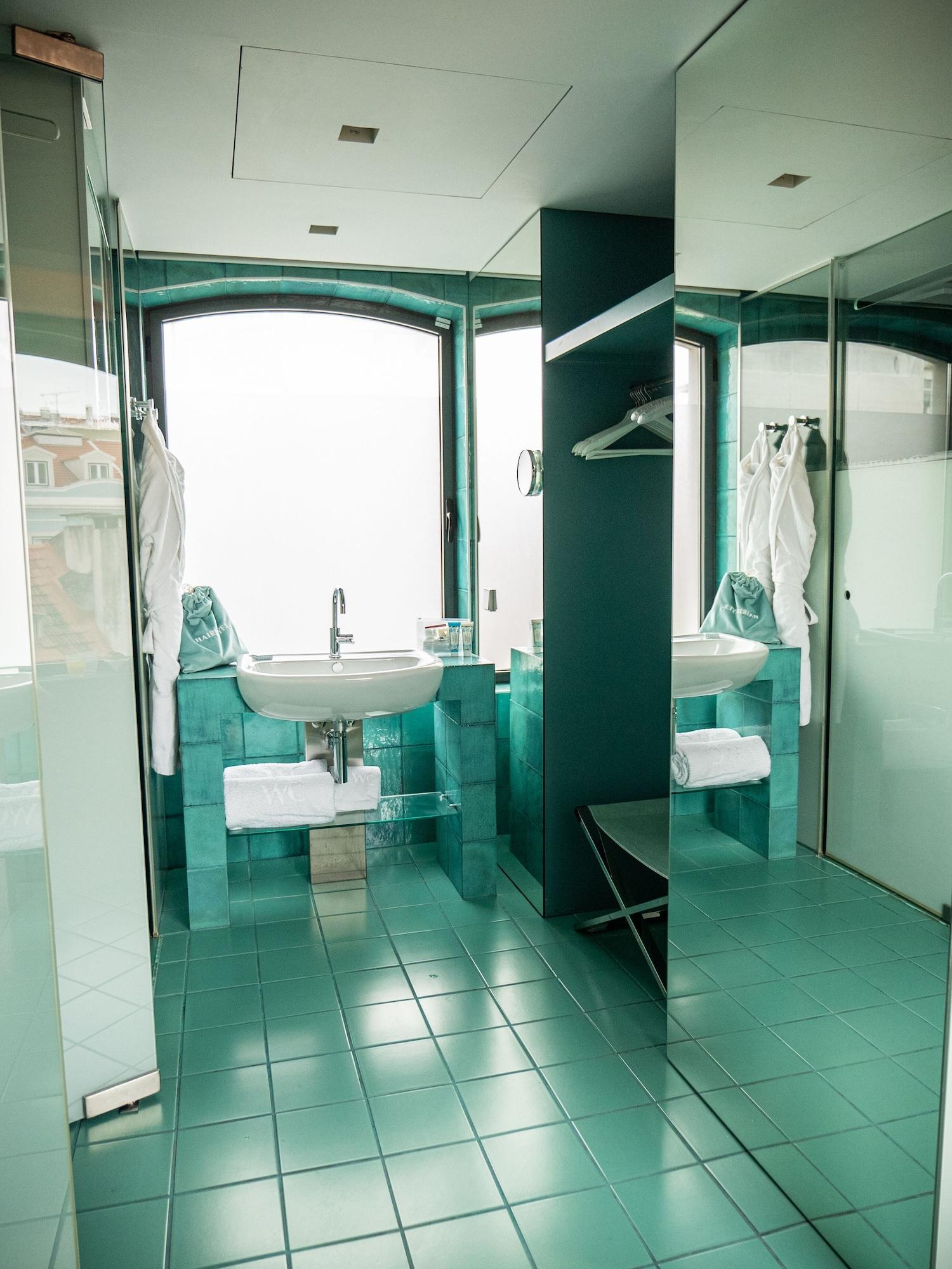 Wc By The Beautique 4*